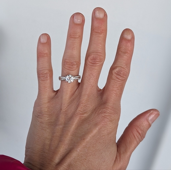 1CT Genuine Moissanite Ring, 18k Gold Plated 925 Sterling Silver -Size 5 - Picture 4 of 10